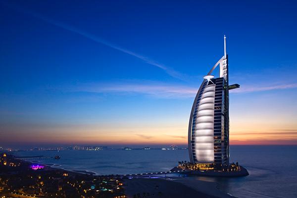 Top luxury hotel Burj Al Arab