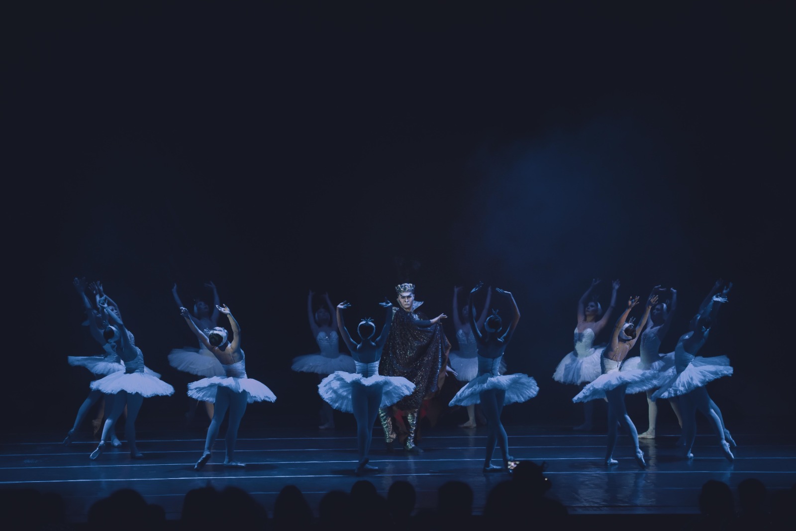 Noel Kharman Releases Her Debut EP “Mouthakerti” - Arte & Lusso